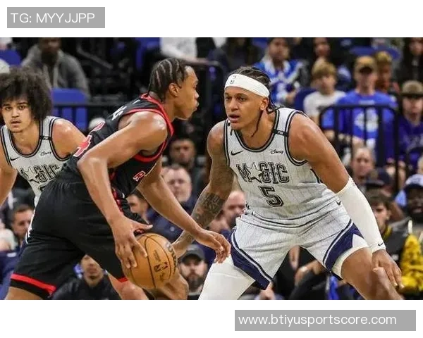 巴恩斯半场表现惨淡6投全失仅得2篮板4助攻球队遭遇困境 巴恩斯半场表现惨淡6投全失仅得2篮板4助攻球队遭遇困境