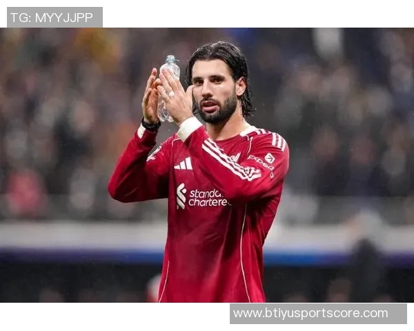 索博斯洛伊在欧冠对法兰克福的带球推进创单场纪录39次 索博斯洛伊在欧冠对法兰克福的带球推进创单场纪录39次