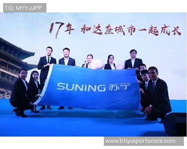 记者：G联赛虽小但竞争激烈小杨的成长令人瞩目进步显而易见